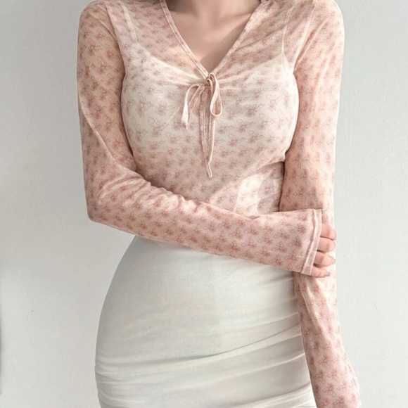 - Elegant pink top long sleeve - Picture 6 of 6
